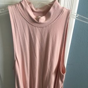 Baby pink tank with a short turtle neck
